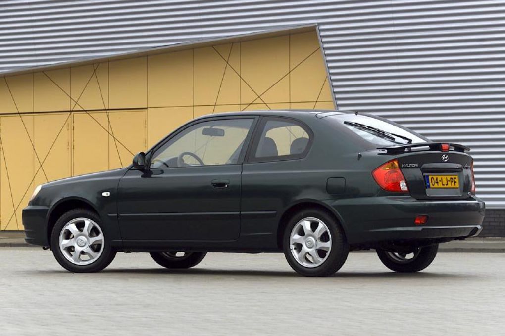 Hyundai Accent 1.3i, 62 kW, 3 ukseline, luukpära, bensiin