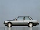 BMW 3 seeria 318i, 1983 - 1987